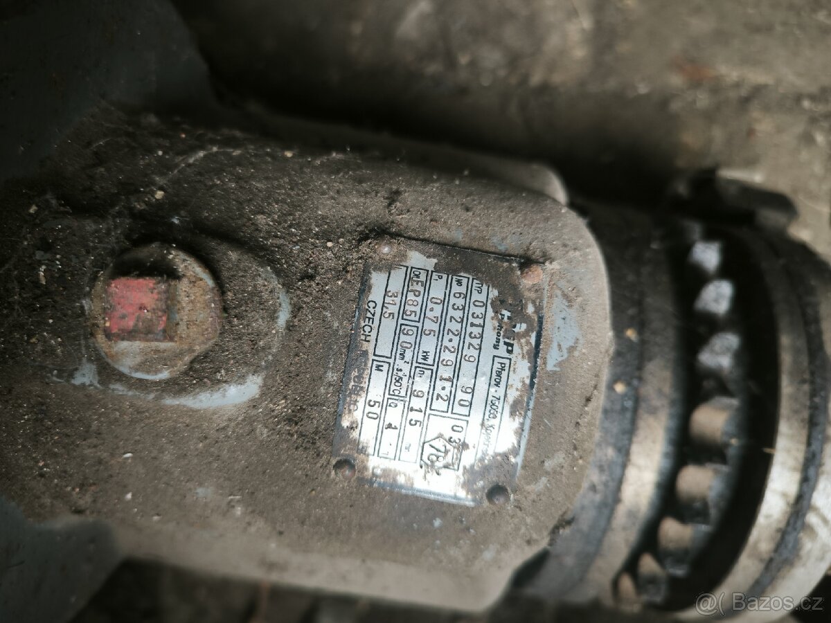 Elektromotory Siemens s převodovkou - 4