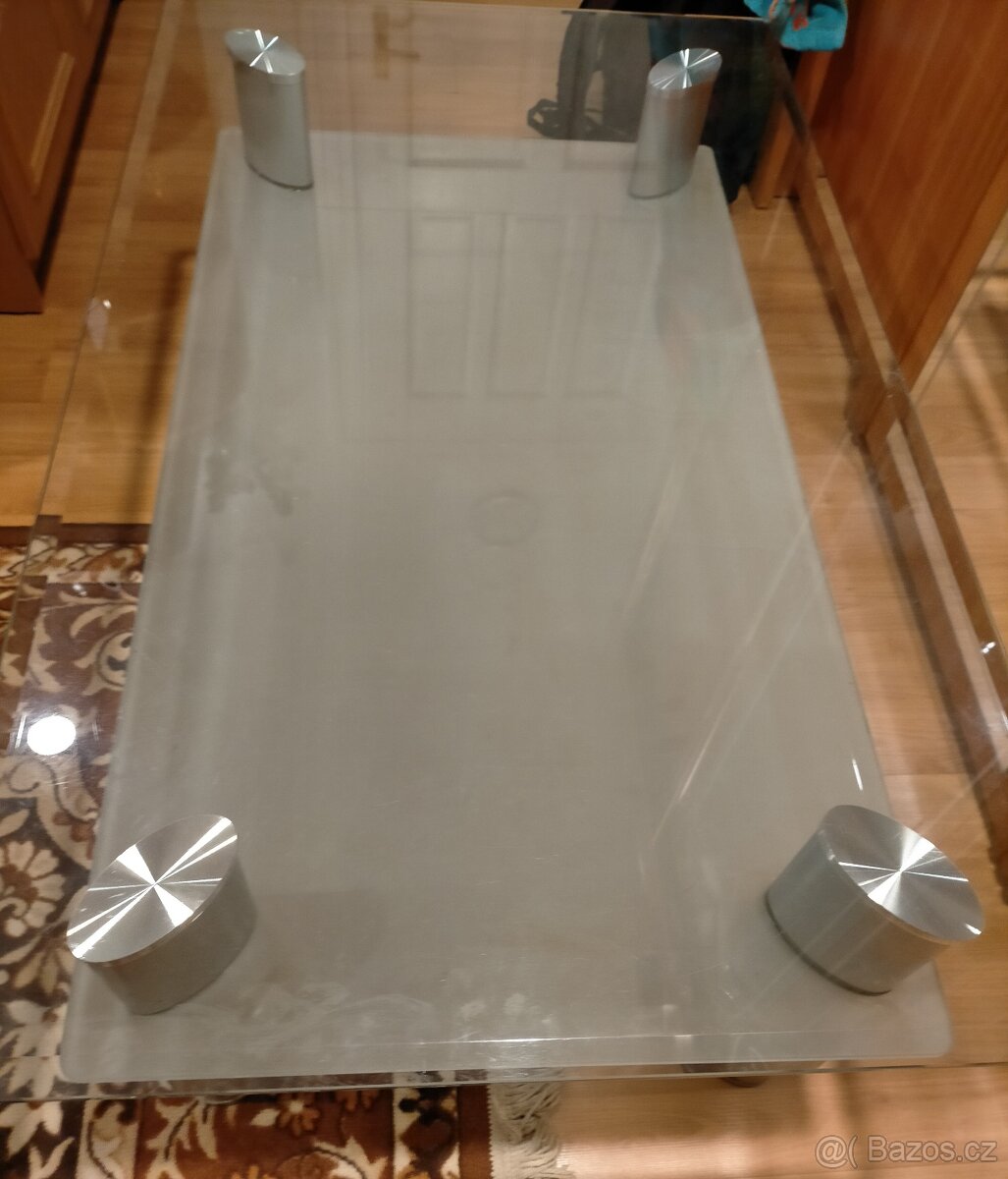 Krásný skleněný konferenční stůl - 4