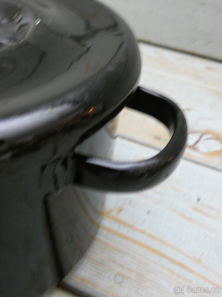 Černý litinový hrnec - 4