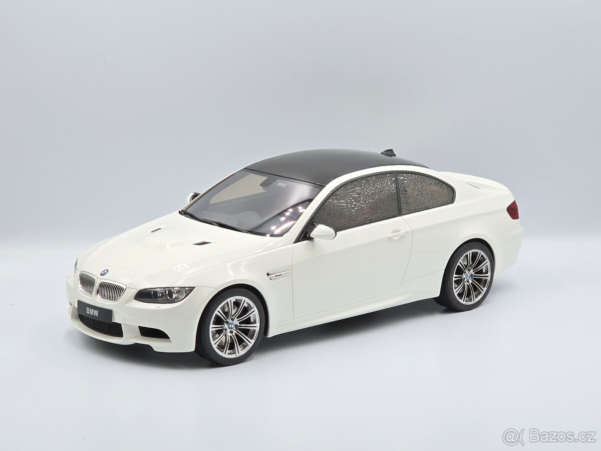BMW M3 E92 1:12 OttoMobile - 4