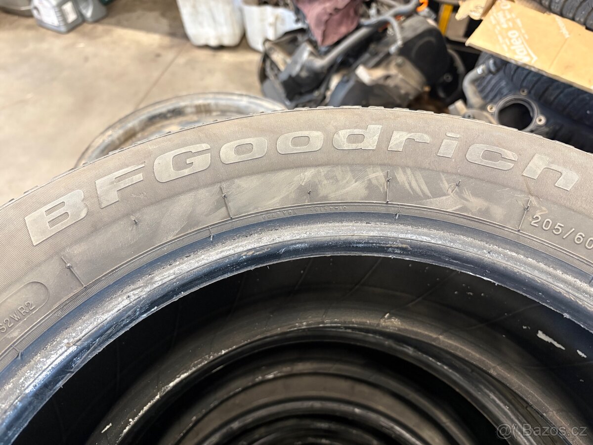 205/60/16 zimní - 4