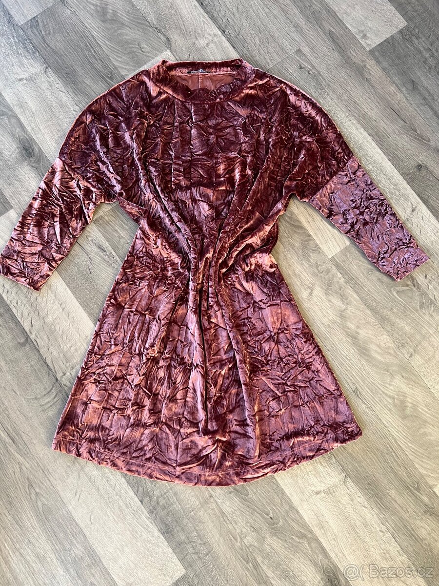 Lesklé šaty Zara - 4