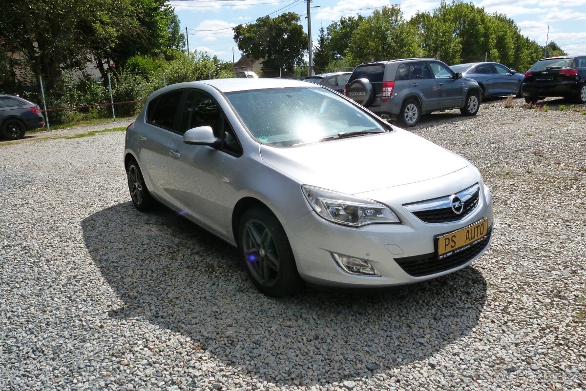 Opel Astra 1.4i Turbo 103 kw - 4