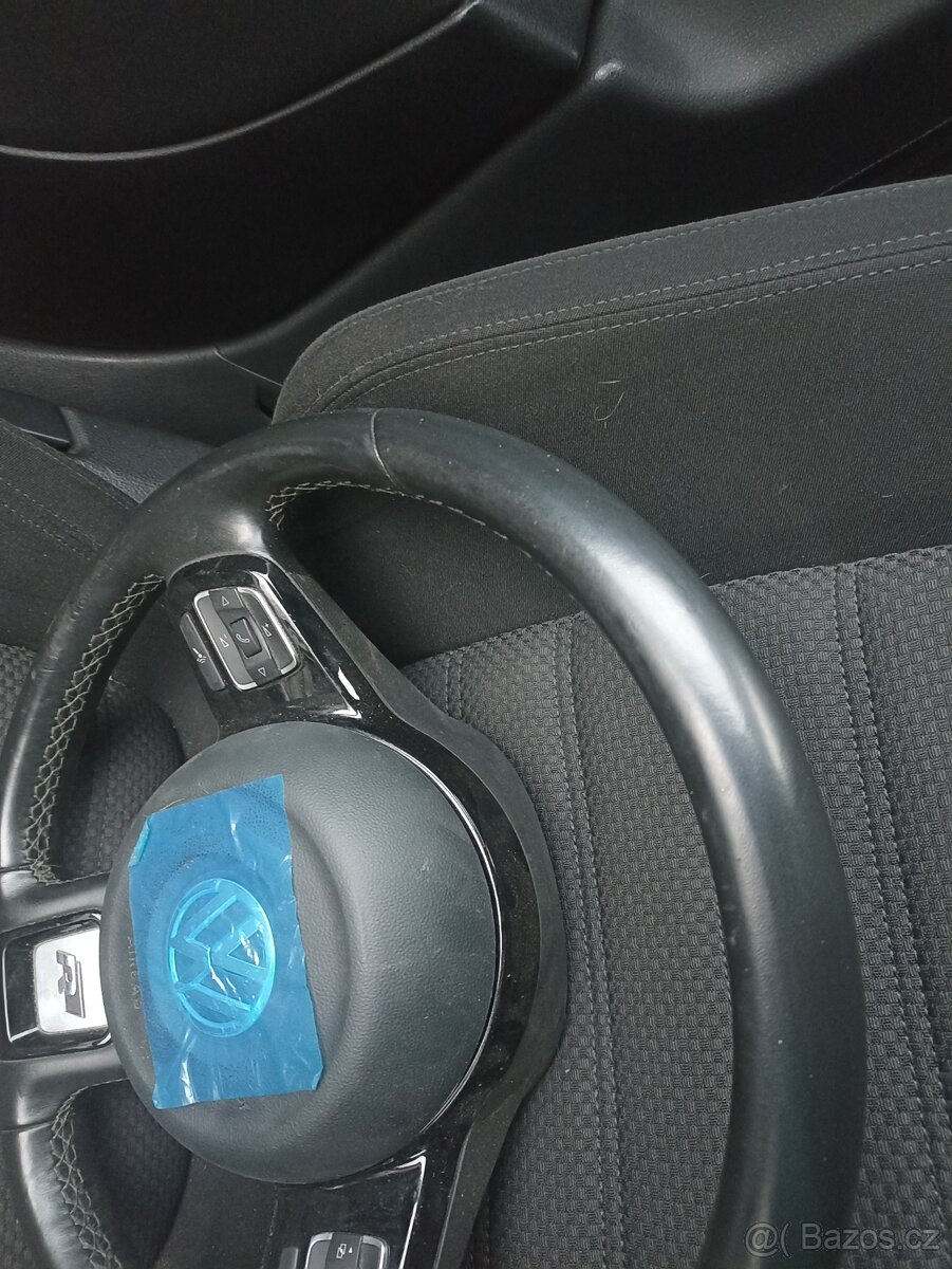 Multifunkční volant vw UP Rline - 4