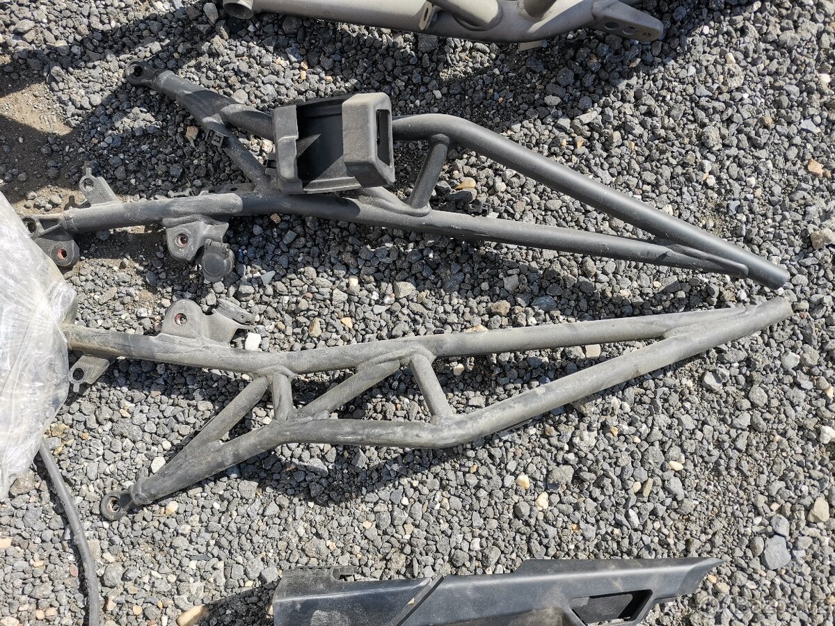 Ducati Multistrada 1200 Soubor dílů - 4