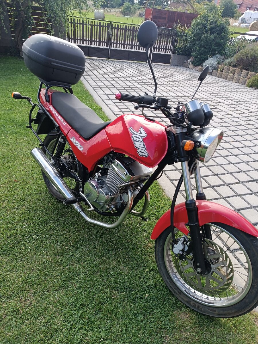 Jawa 250/597 travel - 4