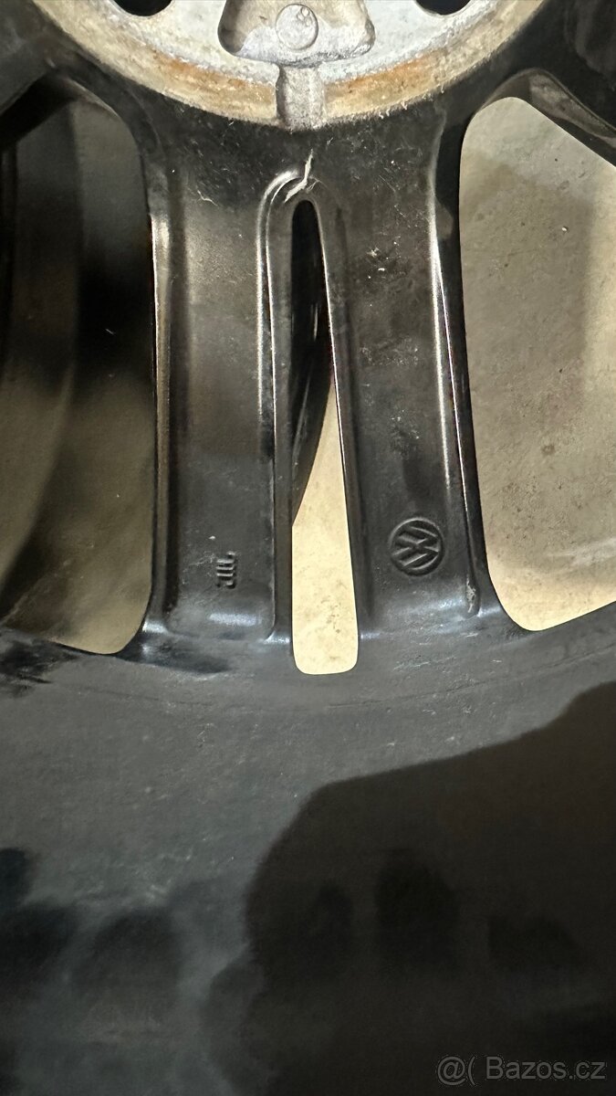 3x alu kola R 18 pro Volkswagen Tiguan (černá) - 4