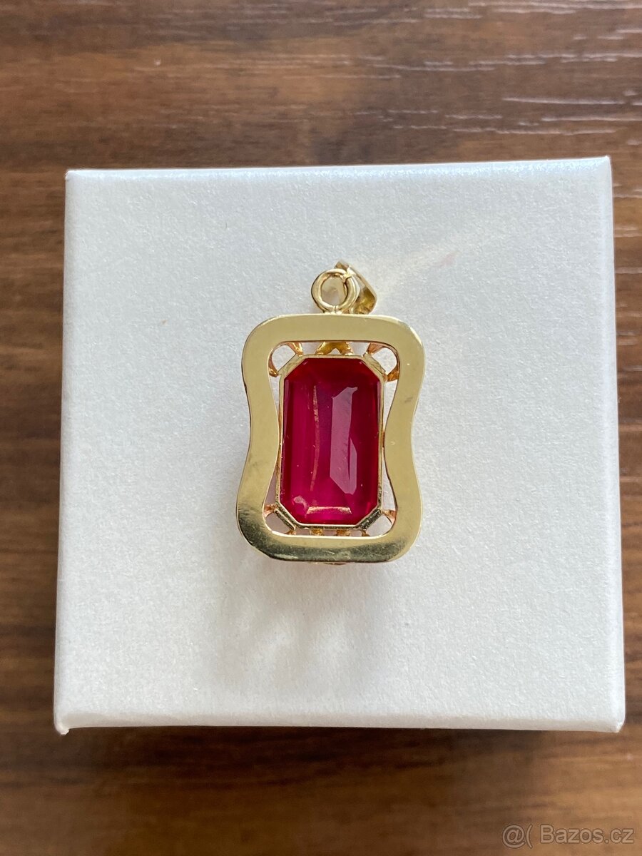 Zlatý přívěsek - 4