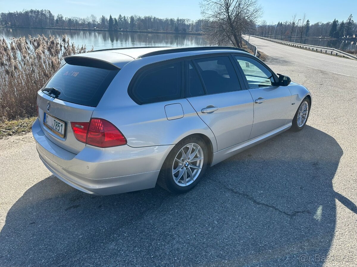 Bmw 320i 125kw e91 2011 - 4