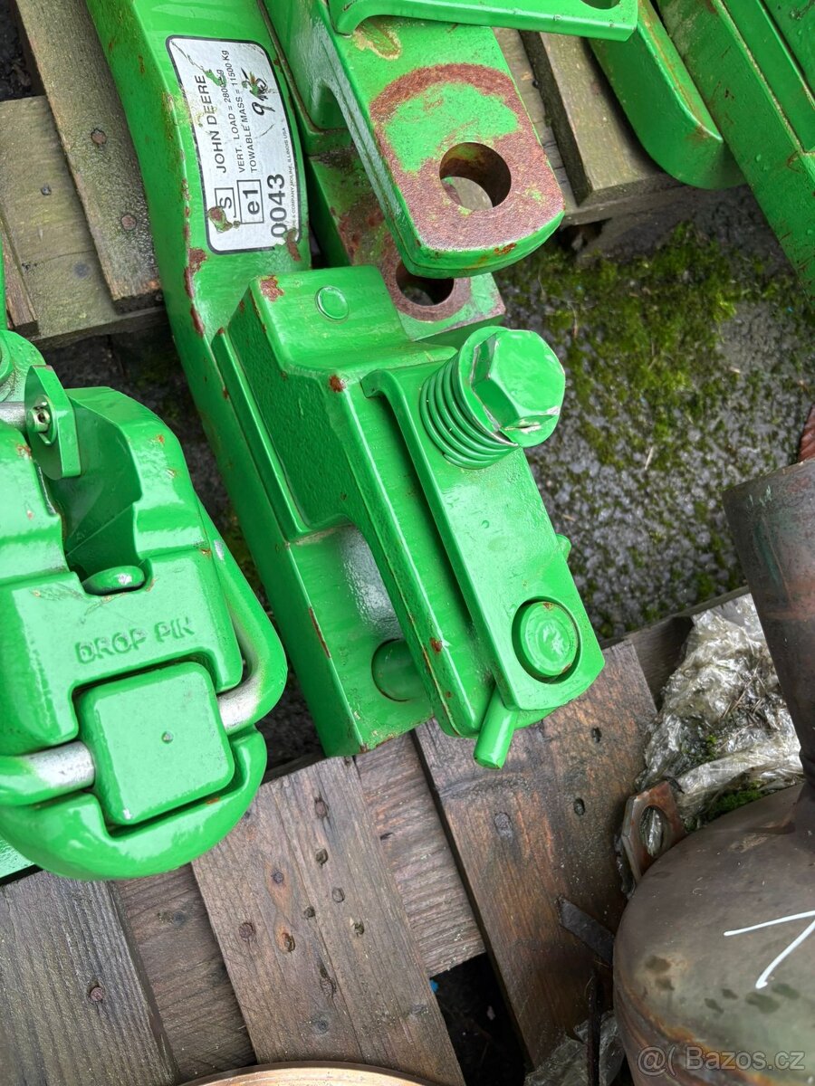 John Deere táhlo - 4