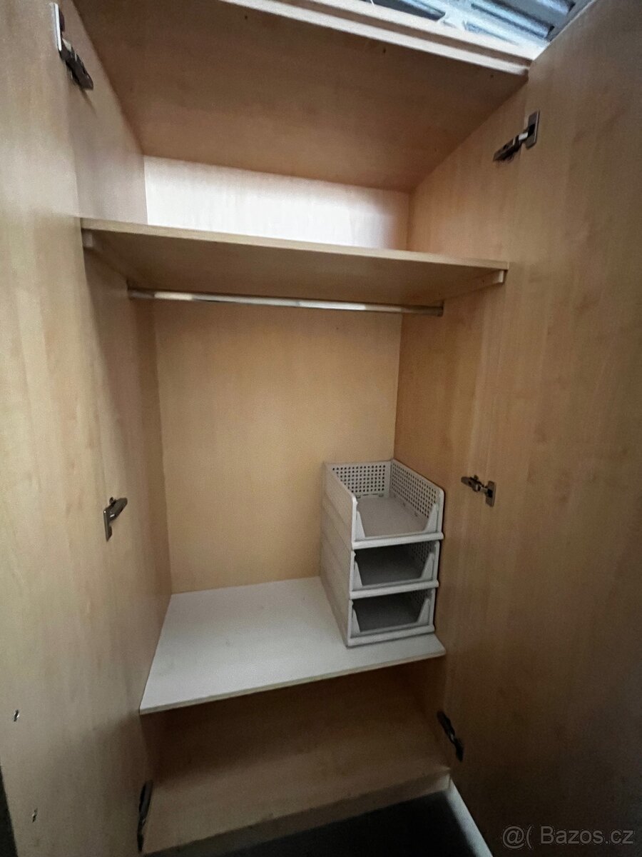 Skříň - 4