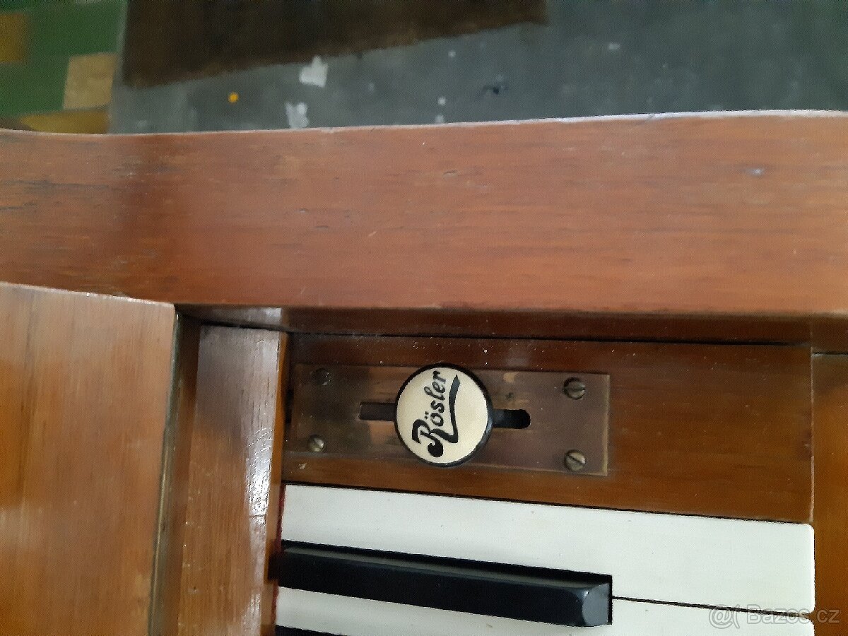 Piano Rösler - 4