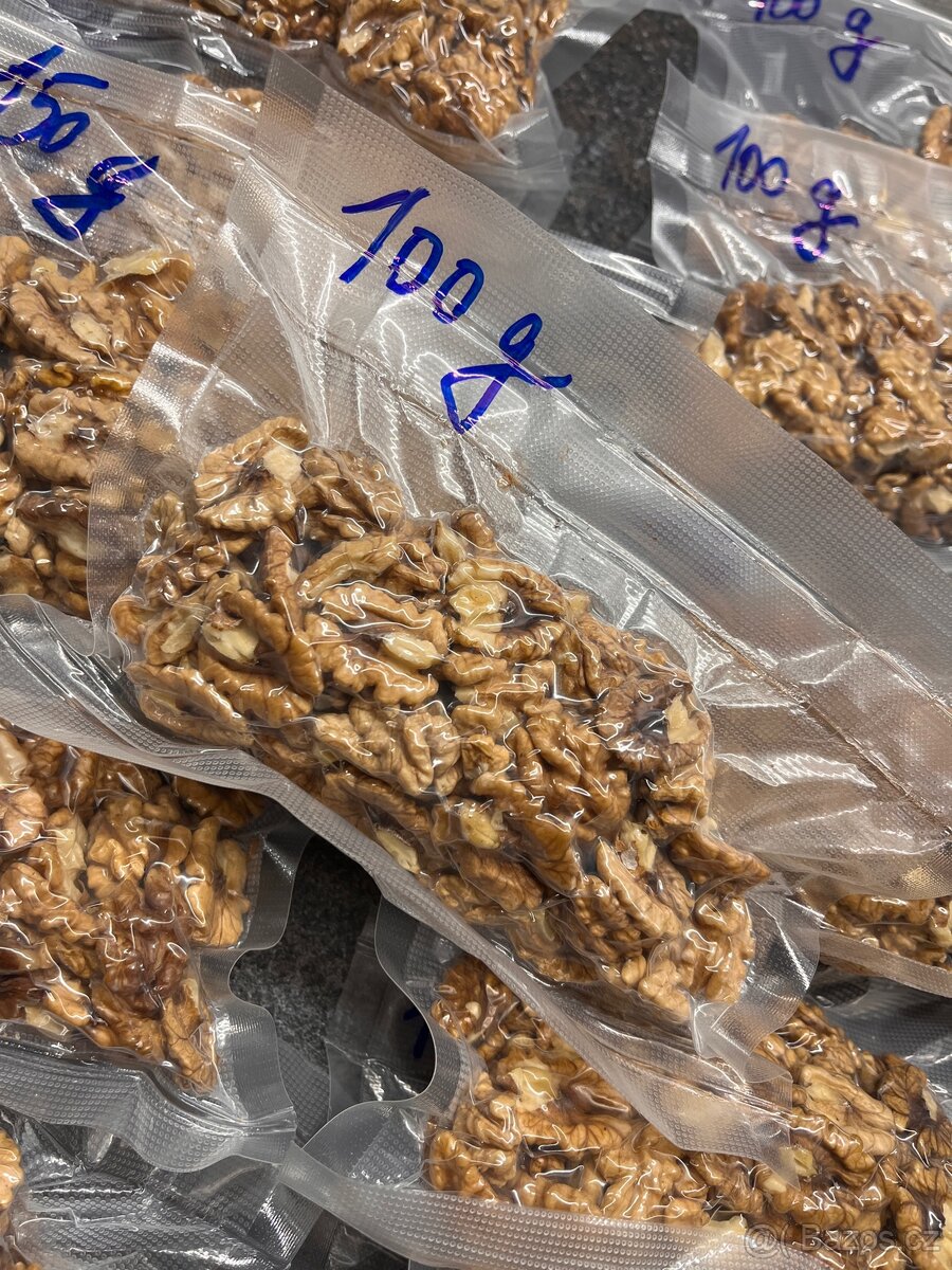 Vlašské ořechy - loupané, sušené - 2025 - 4