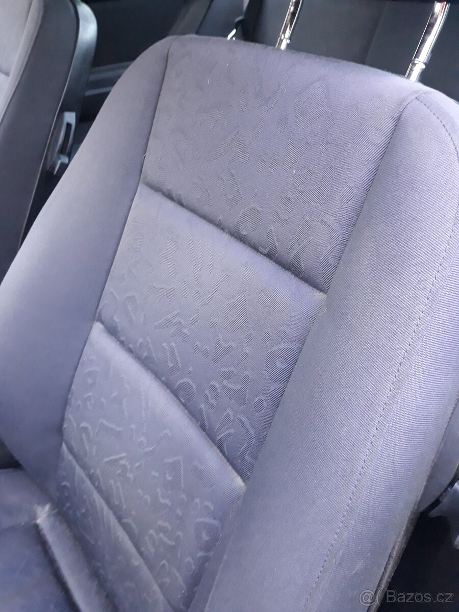 Interiér bmw e36 compact - 4