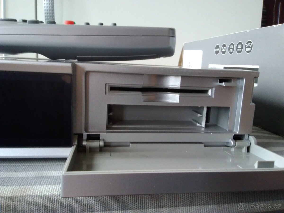 Digitální satelitní přijímač Topfield TF6000CR - 4