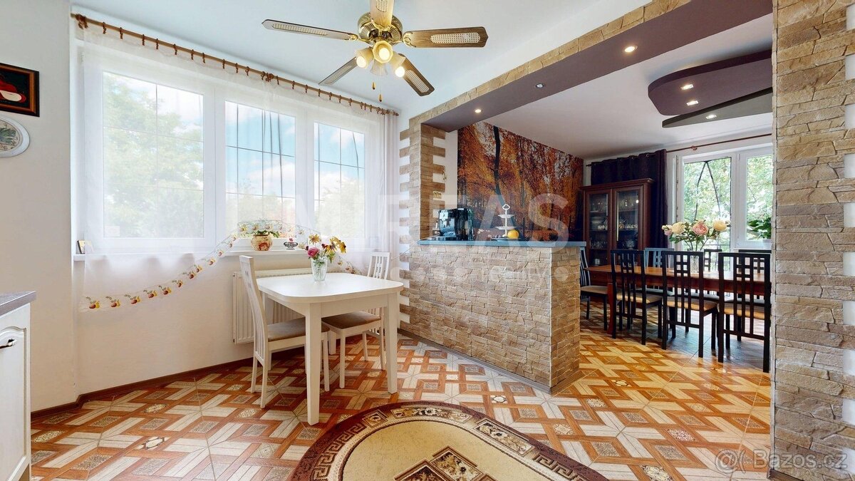 Hradec Králové- Kukleny, prodej rodinného domu 5+2, na pozem - 4