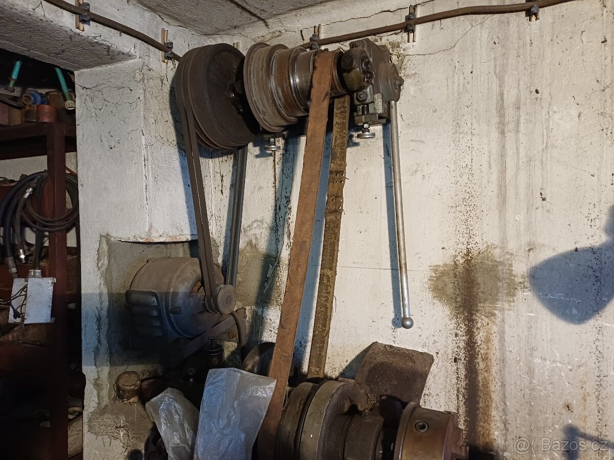 Starý soustruh na kov - 4