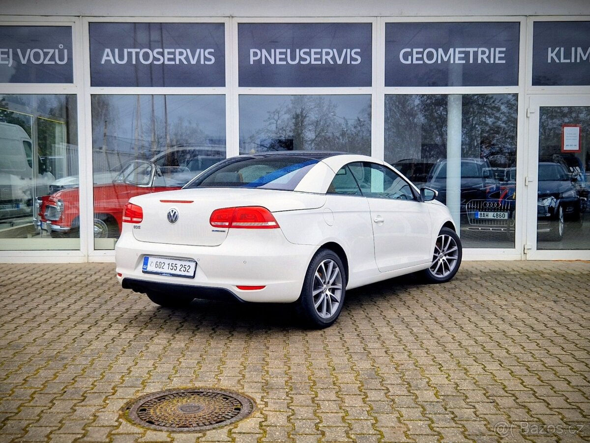 Volkswagen Eos, 1,4i 90kW manual top interiér - 4