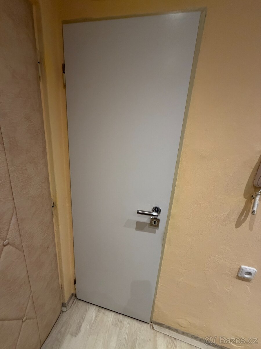 Interiérové dveře + kliky (více kusů) - 4