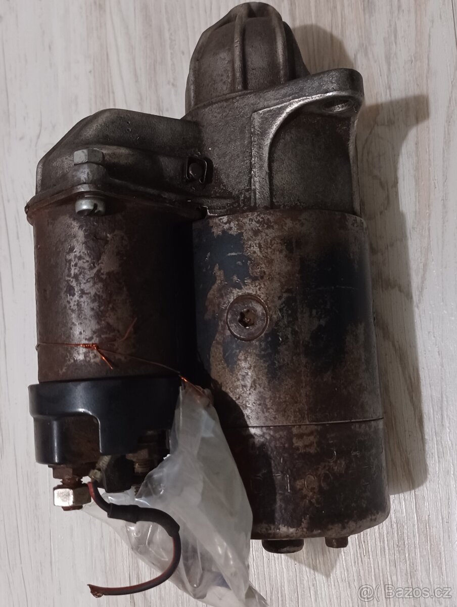 Startér OPEL VECTRA CARAVAN 2,0 TD - 4