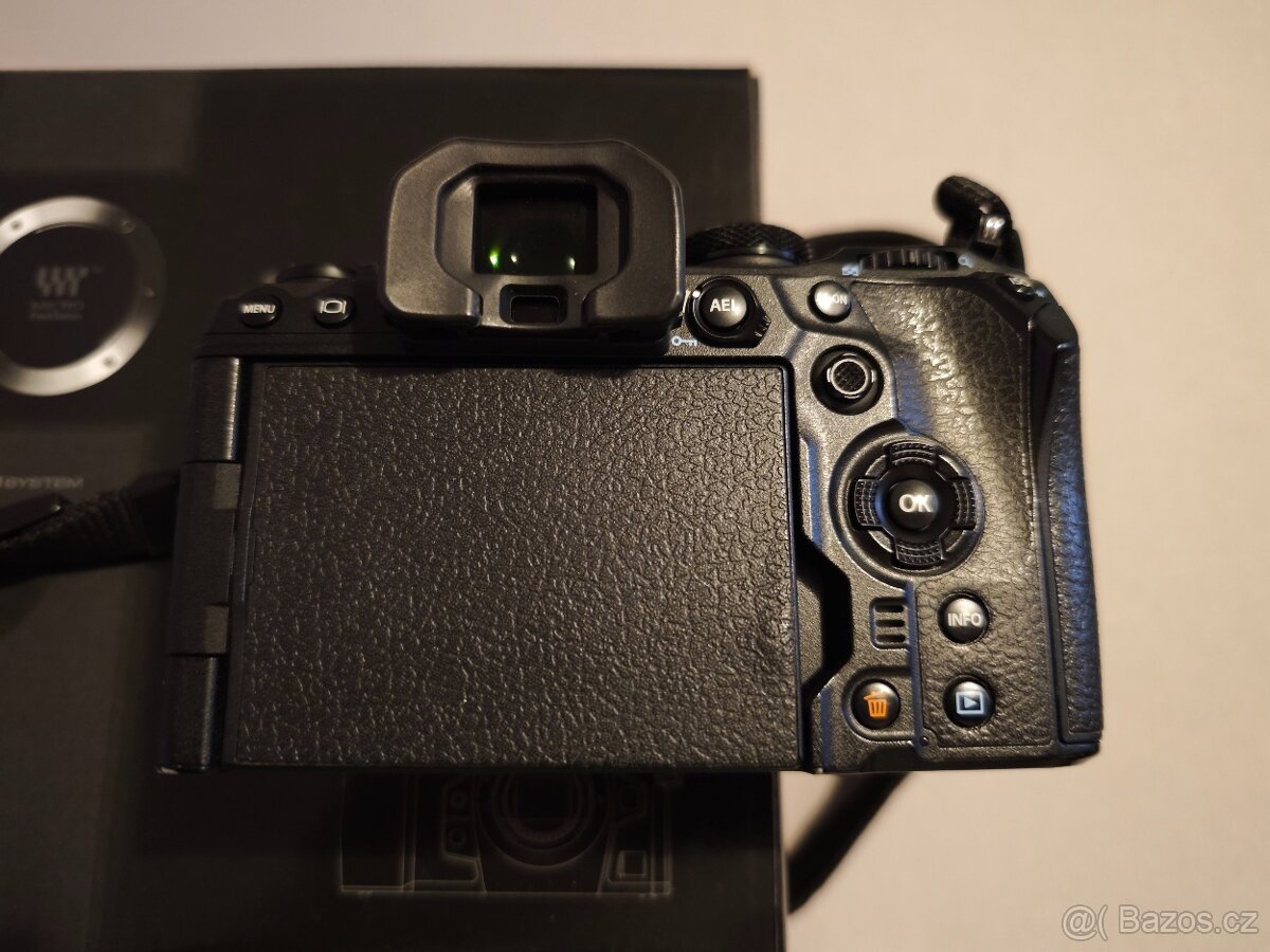 OM SYSTEM OM-1 tělo + náhradní baterie - 4