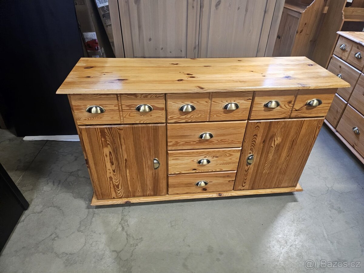 Dřevěná komoda" - 4