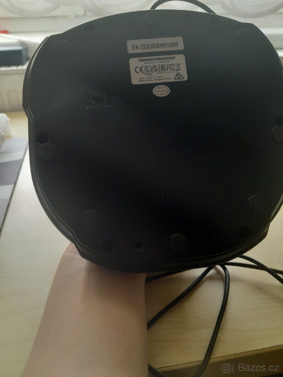 Joystick thrustmaster - 4