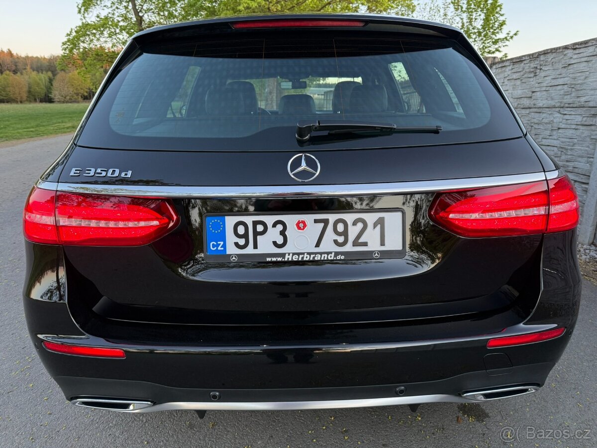 SLEVA Mercedes-Benz E350d AMG paket S213 - 4