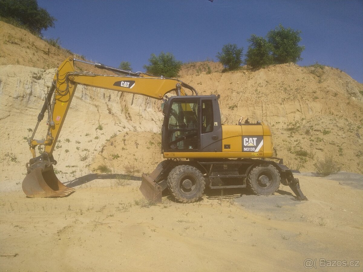 CAT M 313 D - 4