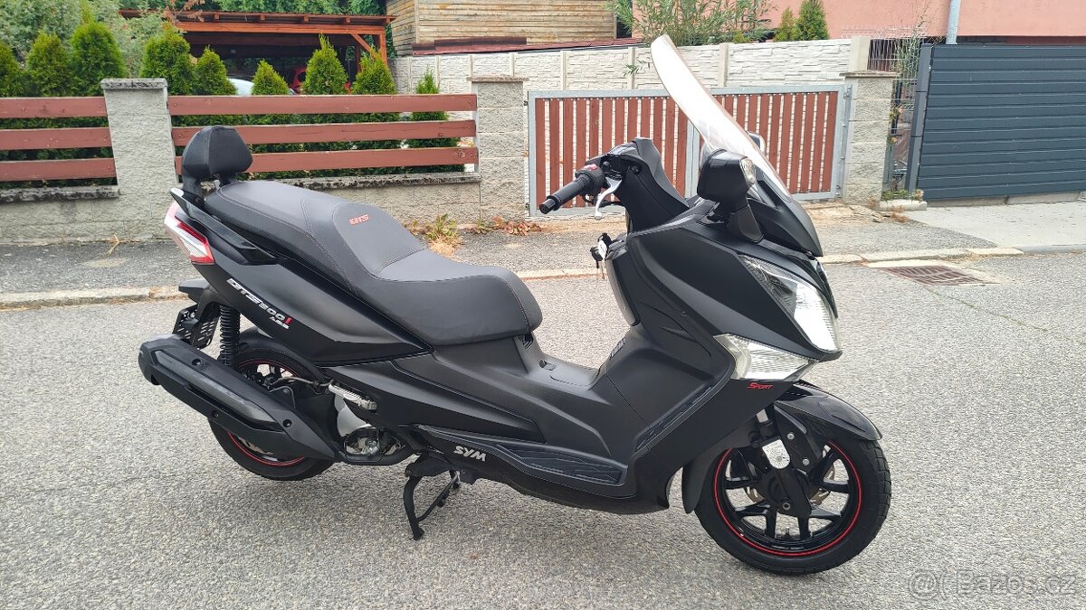 SYM GTS 300 i ABS - 4