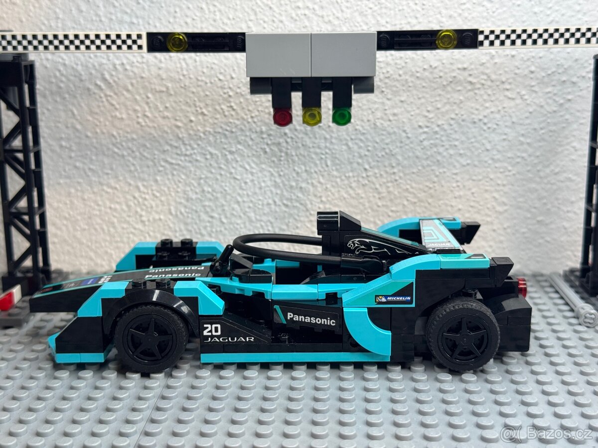 LEGO Speed Champions 76898 - 4