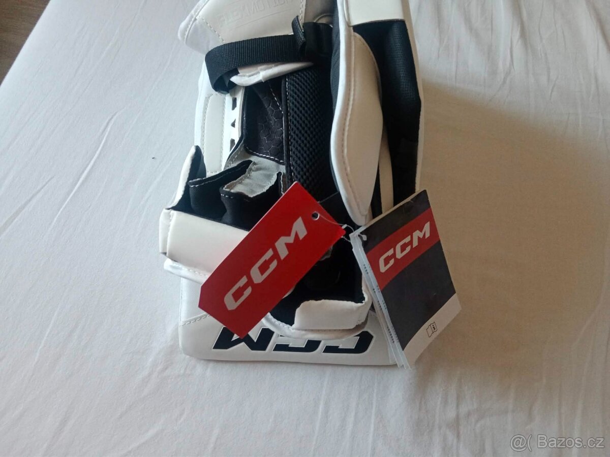 Nová Vyrážečka CCM Axis F9 sr - 4
