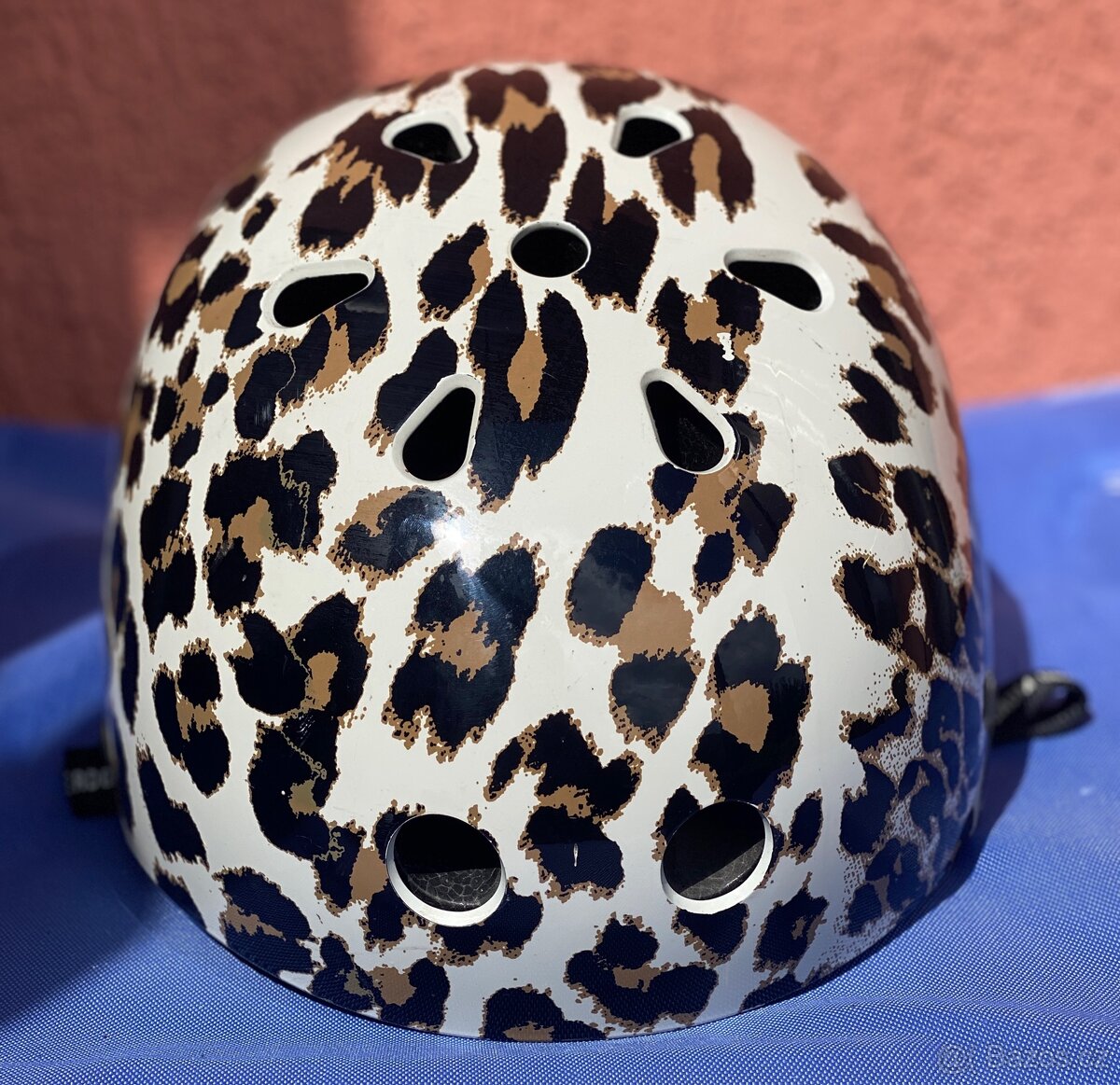 Leopardí helma BAUM UND PFERDGARTEN - 4