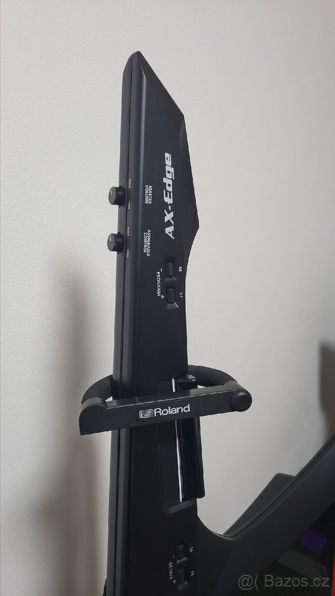 Prodám keytar Roland AX-Edge black v záruce + stojan - 4