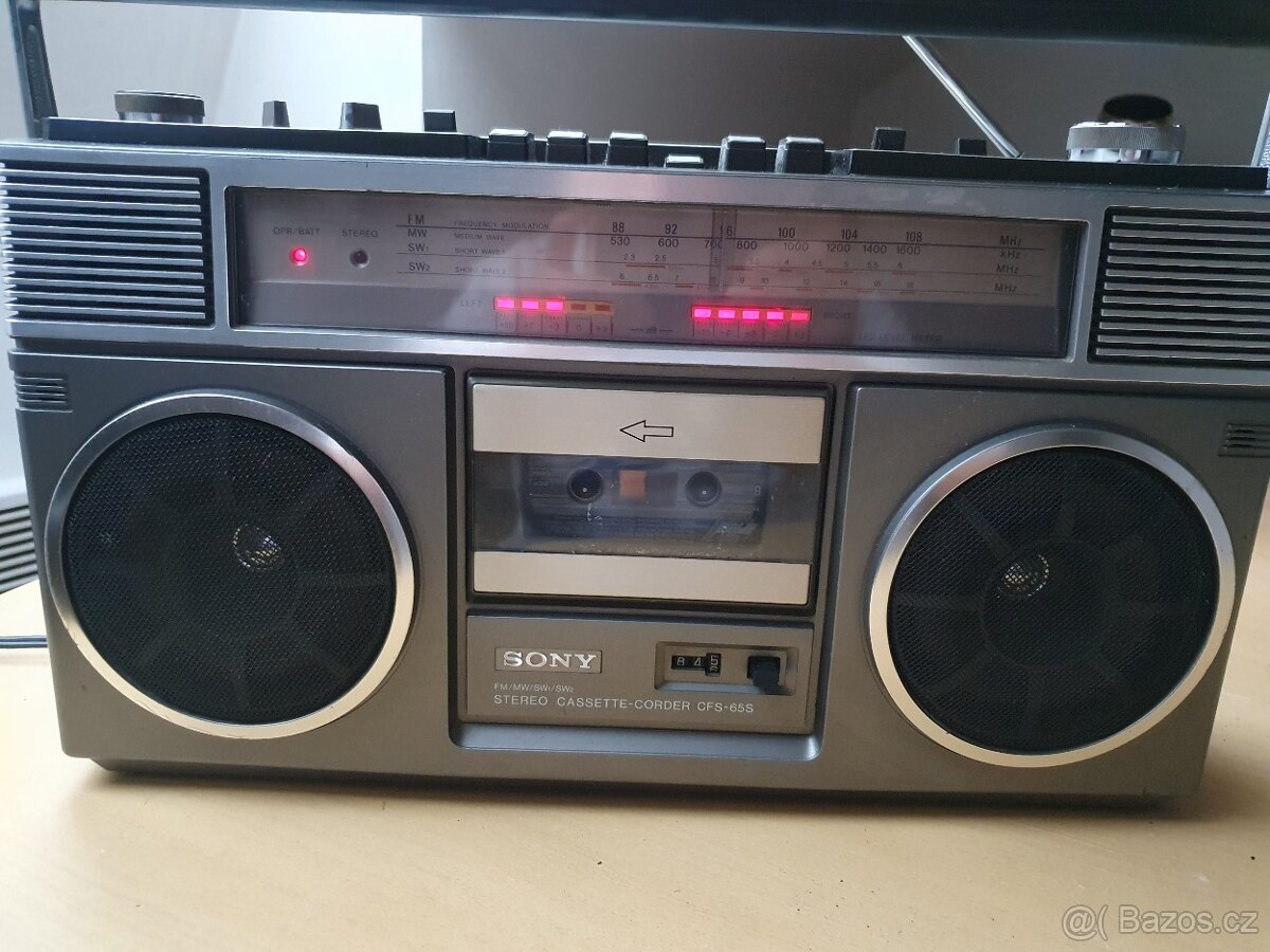 SONY CFS-65S Stereo Radio Cassette Boombox (1980) - 4