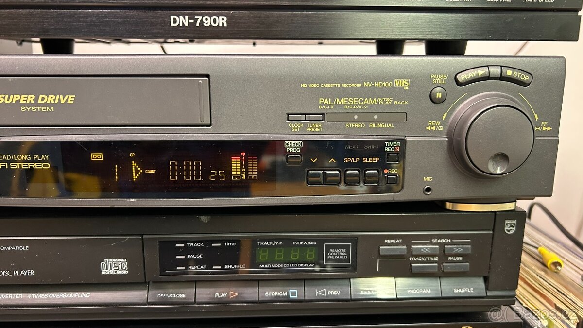 Panasonic NV-HD100 HiFi Stereo, vysoký model + ovladač - 4