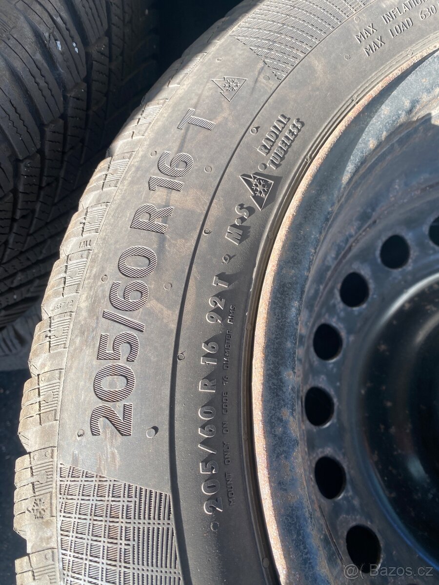 Plechové disky 16” 5x114,3 a zimní pneu 205/60/R16 - 4