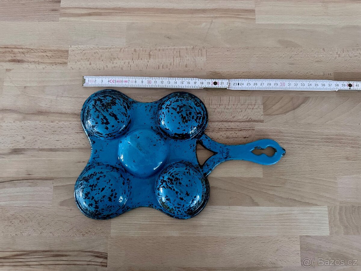 Starý lívanečník litinový se smaltem - 4