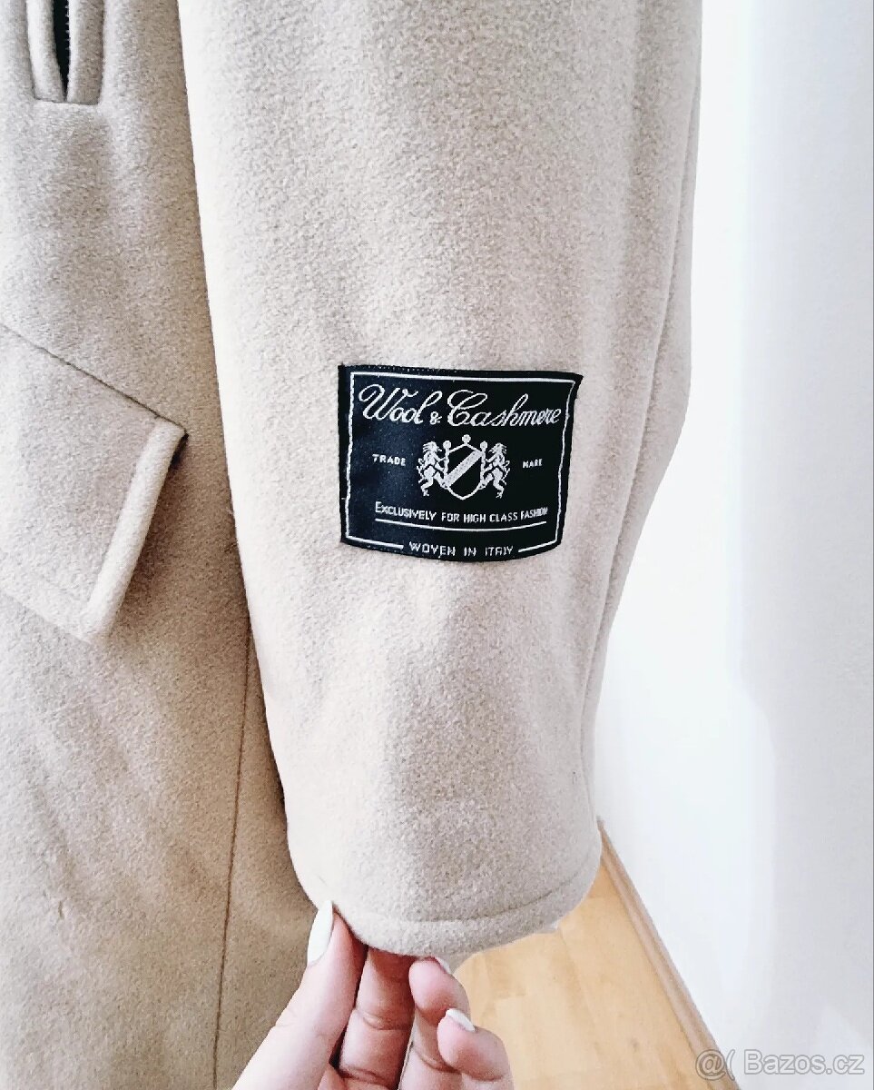 Luxusní Italský mohérový kabát s pravým límcem z lišky - 4