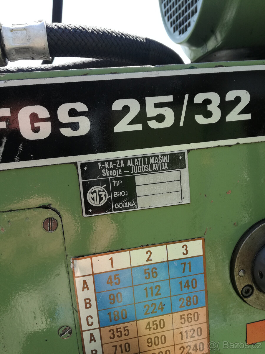 frezka konzolová TOS, typ FGS 25 - 32 - 4