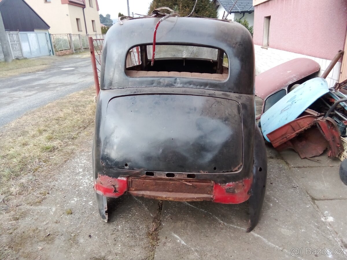 Mercedes 170 W15 - 4