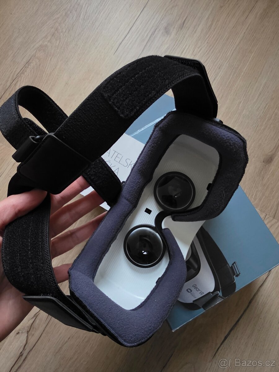 VR brýle Samsung - 4