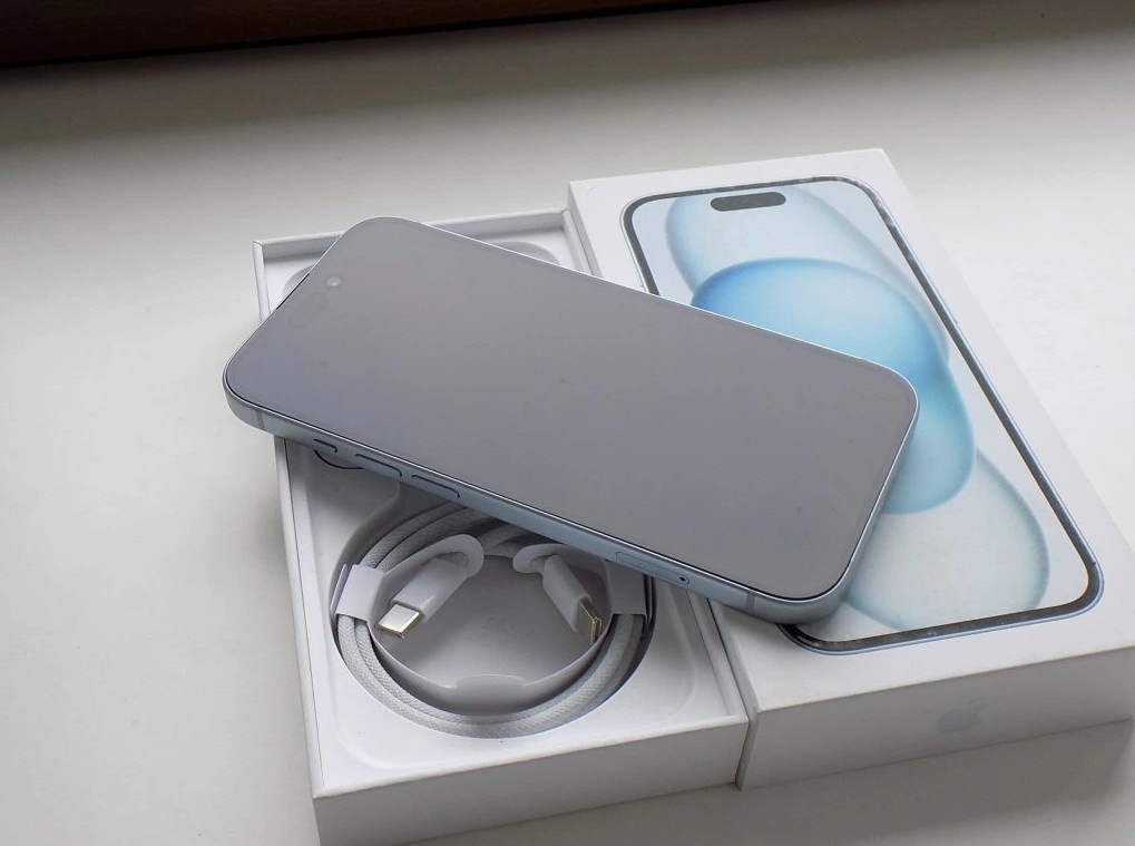 Apple iPhone 15 128GB Blue, ZARUKA, TOP - 4