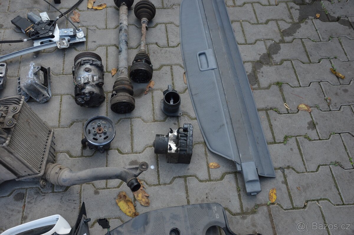 Řízení ABS zrcátko alternátor váha poloosa Octavia I TDI - 4