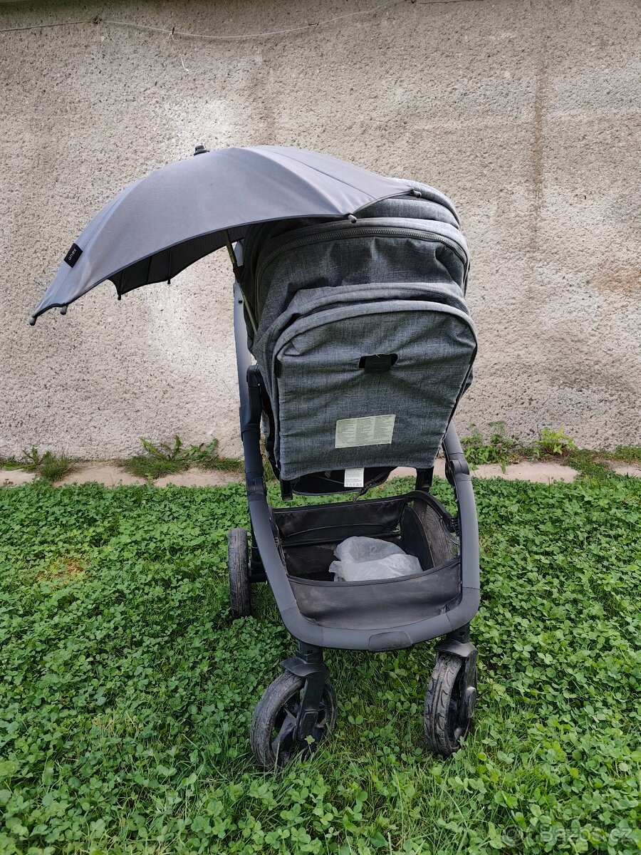 Kočárek Petite Mars s vajíčkem - 4