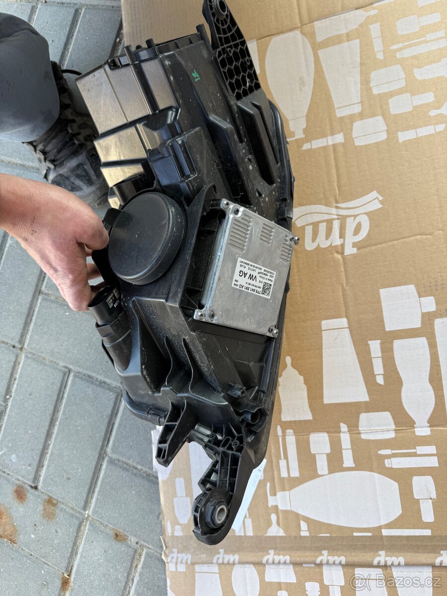 Prave přední světlo Fabia III - 4