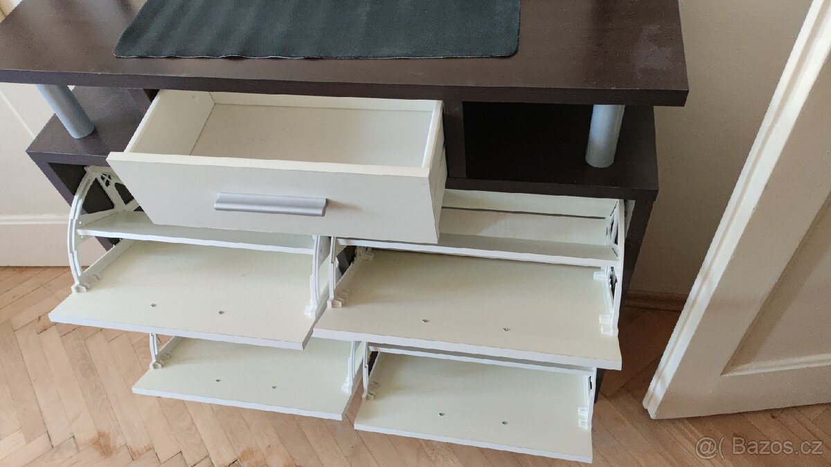 Předsíňová souprava - 4