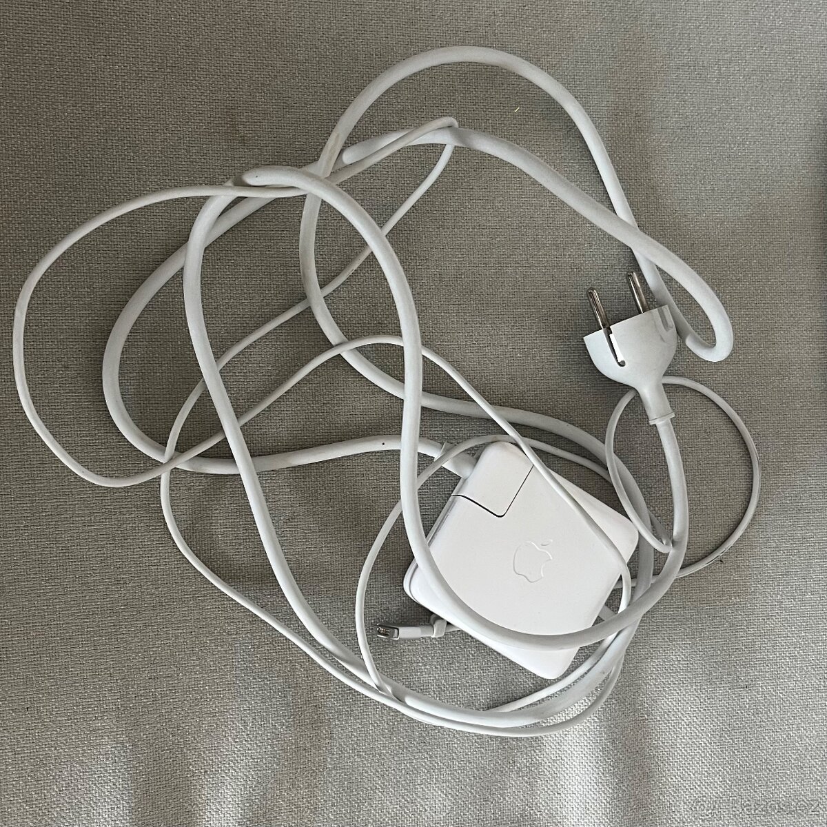 MacBook Pro 13 A1502 - MacOS Sequoia, baterie 88%, jako nový - 4