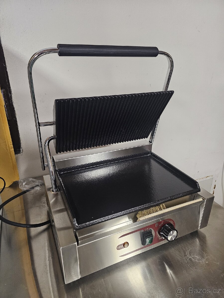 Kontaktní gril EGD 14B - 4