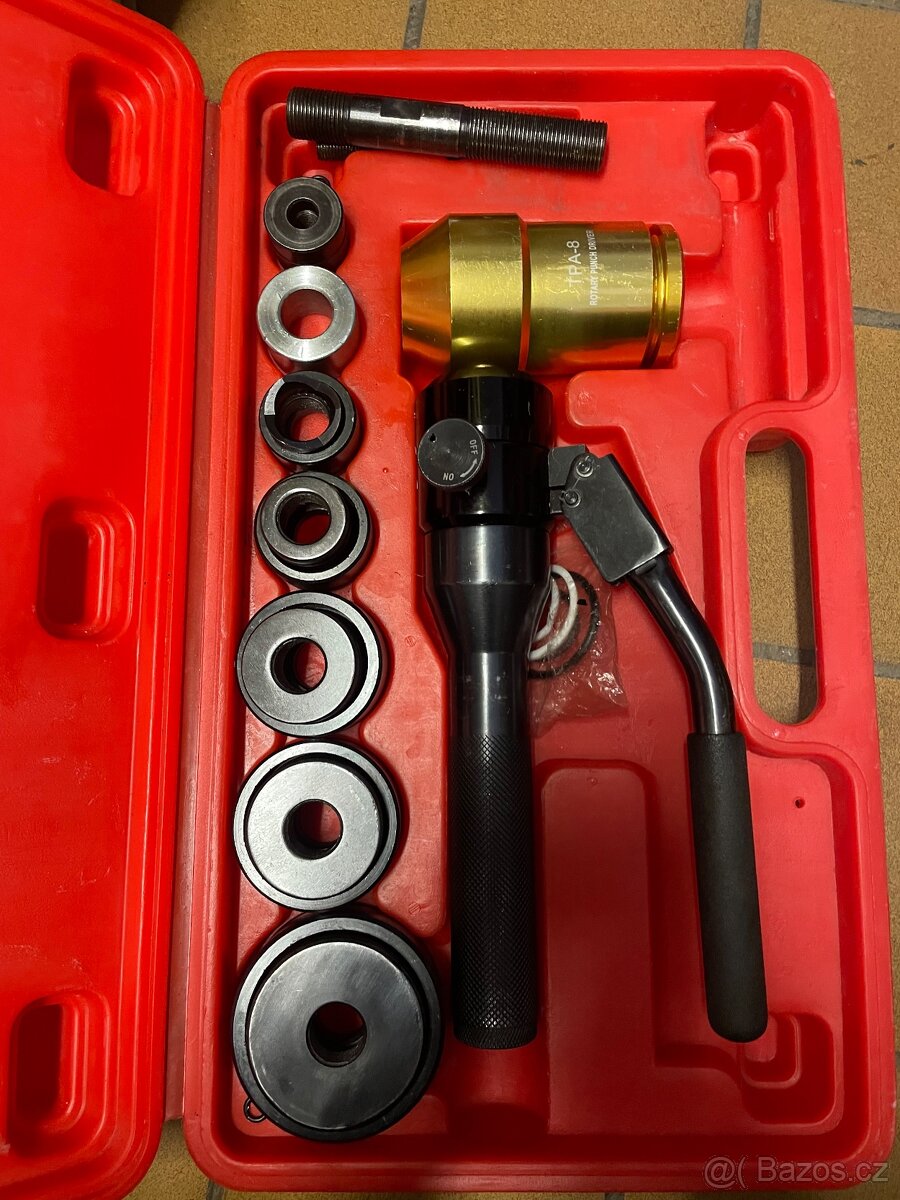 Hydraulická děrovačka plechu - 4